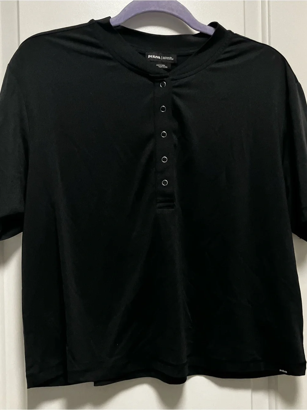 prAna Women's Size S Black Short Sleeve Henley Snap Neck Active Top Stretch Crop - Picture 2 of 16